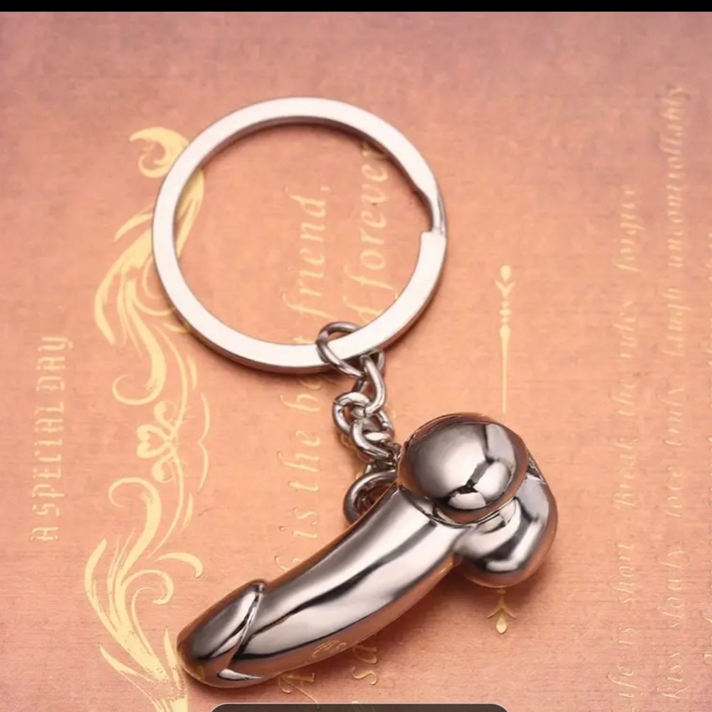Richard Silver Keychain Silver
